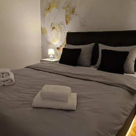 High T شقة كرالييفو